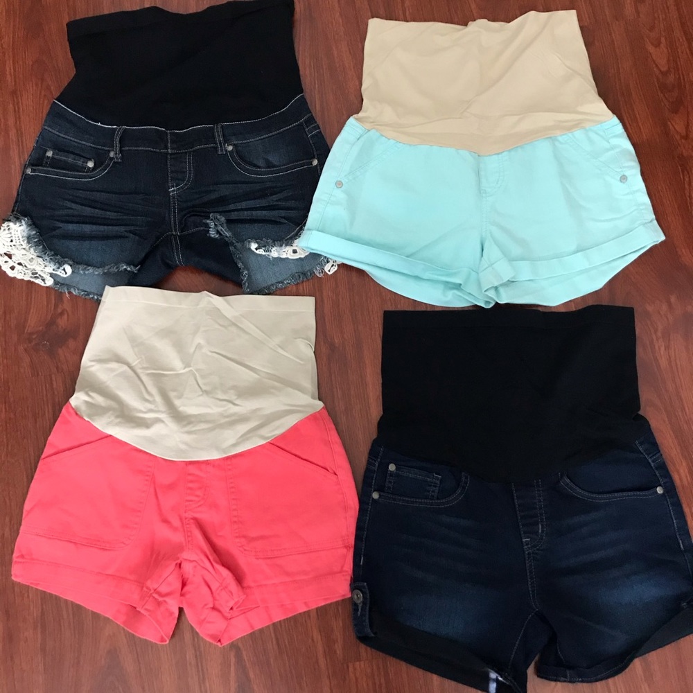 Maternity shorts